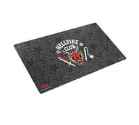 Gamegenic Stranger Things Hellfire Club Prime Playmat: tapete con Borde Cosido de 61 x 35 cm con Licencia Oficial, Superficie Antideslizante Juegos de Cartas y Uso en Escritorio.