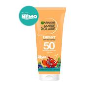 GARNIER Ambre Solaire - Leche protectora para niños SPF 50+, protección contra los rayos UVA y UVB, resistente al agua y sin arena, aloe vera natural, vegano y sin crueldad, cara y cuerpo, 100 ml