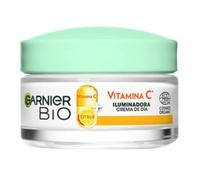 Garnier, Crema de Día Iluminadora con Vitamina C, Corrige líneas y Potencia la luminosidad en 24H, Fórmula Vegana, 50 ml
