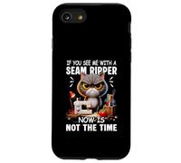 Gato cosiendo «You See Me with a Seas Ripper», Ahora no es el Momento Carcasa para iPhone SE (2020) / 7/8