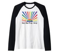 Gay The Pray Away Queer Funny Pride Month LGBTQ Rainbow LGBT Camiseta Manga Raglan