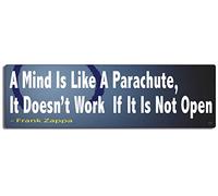 Gear Tatz - A Mind is Like A Parachute, It Doesn't Work If It is Not Open - Cita famosa, cita - 3 x 10 pulgadas - Calcomanía para parachoques - Fabricado profesionalmente en los Estados Unidos -