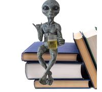 Genérico Beer Drinking Alien - Funny Space Sculpture, Resin Figure for Desk Display, Space Art Decor, Novelty Figurine Collection with Humorous Beer Pose, Cosmic Ornament Piece for Gifting Collecting