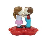 Genérico Car Dashboard Ornaments, Solar Figurines, Collectible Kiss Couple & Shaking Head Decoration, Dashboard Display, Ideal for Offices Desk, Travel Accessories, 3.54x2.76x3.94 Inches