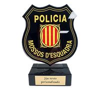 Genérico - Figura de metacrilato, Escudo Mossos d'Esquadra. 25 cm, Recortado y en Color Negro. Incluye placa grabada en la peana. Enviar texto a mail@alexyjavi.com. Envío por mensajería express