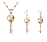 Generico Joyería de moda Juego de dos piezas con colgante de llave mágica y corazón Collar y pendientes para un romántico viaje de amor collar versátil de clavícula, Medio, Metal, Circonita cúbica