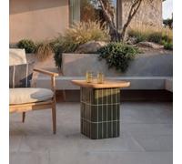 Georges - Mesa auxiliar verde efecto cerámica con bandeja de roble H 52 x B 48 x T 48 cm