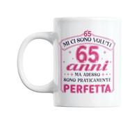 Gesar Taza 65 años mujer - Taza con texto "Me ci sono necessari 65 anni ma ahora sono Praticamente Perfetta" - Regalo cumpleaños 65 años - Gadget mujer para mamá, amiga, hermana, collega