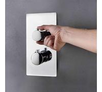 Gettimore Válvula mezcladora termostática oculta para ducha, construcción de latón macizo, acabado cromado, 70 mm de profundidad para sistemas de fontanería del Reino Unido