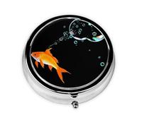GGNKDL The Goldfish That Spits Bubbles Prints - Pastillero redondo con 3 compartimentos para almacenamiento de pastillas y viajes portátiles