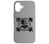 Gimnasio One Nation Under God Skull Barbells con Bandera Estadounidense Carcasa para iPhone 16 Plus