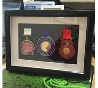 GIUPLOKID exhibición de la Medalla, Caja de Sombra for exhibición medallas, Madera, Multicolor, Varios tamaños(Brown,A4 (4 Medals))