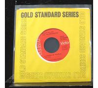 Glenn Miller And His Orchestra - In The Mood / A String Of Pearls