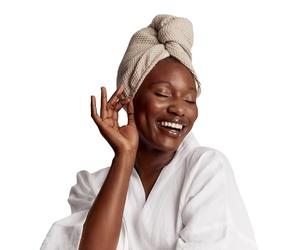 GLOV Toalla Pelo Antifrizz Microfibra Cabeza Turbante Microfibra Secado Rápido para Cabello Rizado y Liso Ideal para Viajes y Uso Diario Absorción Superior Diseño Compacto Ligero