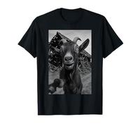 Goat Meme Country Humor Farm Chaos Scene Broken Barnyard Camiseta
