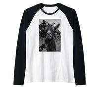 Goat Meme Country Humor Farm Chaos Scene Broken Barnyard Camiseta Manga Raglan