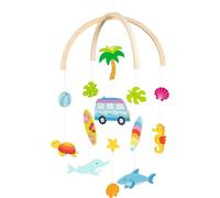 goki 52865 - Móvil surfista Van de madera, relajante móvil de madera con bonitas figuras, tema mar y playa en la habitación del bebé, promueve la imaginación y el desarrollo visual, 25 cm x 30 cm,