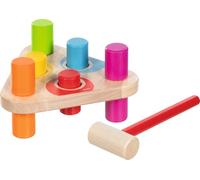 goki 58339 Banco de martillo de madera de colores arco iris, juguete triangular de madera para niños, juguete de habilidades motoras con 6 bloques y martillo, juguete educativo educativo, fabricado en