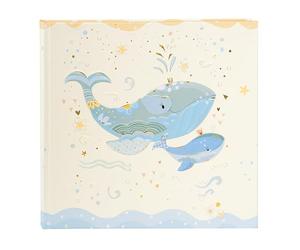 goldbuch 50 395 Blue Whale - Diario para recién nacidos, álbum de recuerdos con 100 páginas ilustradas, impresión artística con diseño de ballena, aprox. 24,5 x 22,5 x 3,5 cm, álbum azul y beige