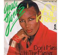 Grace Jones - On Your Knees - Island Records - 100 789, Island Records - 100 789 - 100