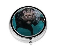 Gracioso perro labrador negro nadando con cara expresiva, Pastillero, Pastillero redondo Pequeño contenedor de pastillas Organizador de pastillas de viaje