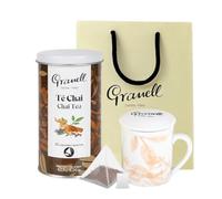Granell Cafés 1940 · Pack Regalo Té Negro Chai | Bote con 25 Infusiones de Chai Tee con un Toque de Jengibre, Canela, Cardomomo y Clavo en Pirámide + Taza con Tapa y Filtro de Acero Inoxidable