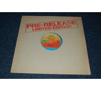 GREGORY ISAACS - GREGORY ISAACS. LOVE ME WITH FEELING. 1983 VINYL 12" SINGLE (NOT CD). IPR 2066