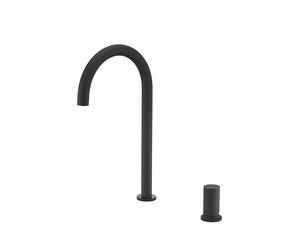 Grifo de cocina monomando de caño alto y curvo acabado en negro mate Manacor de Imex - Negro / Latón / Imex