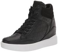 GUESS Women's BLAIRIN Sneaker, Black Logo, 7.5