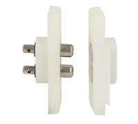 Gutol Conector de paso de corriente para puertas con 2 puertos, mod. 2P. Corriente máxima: 2 A. Dimensiones: 46,8 x 27,8 mm. Permite el paso de corriente con la puerta cerrada. Color: Blanco.