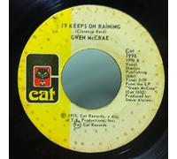 Gwen McCrae - GWEN MCCRAE IT KEEPS ON RAINING / ROCKIN CHAIR 45 rpm single