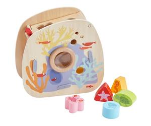 Haba Caja clasificadora de Mundo Submarino - Juego de asignación de Animales Marinos para niños a Partir de 18 Meses, con función de Lupa, Juguete Educativo para Promover la motricidad Fina