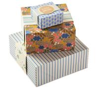 Hallmark Cajas de regalo con bandas envolventes, varios tamaños (paquete de 3: bonitas flores y rayas) para cumpleaños, despedidas de soltera, día de la madre, mejores amigos