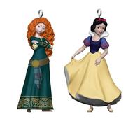 Hallmark Keepsake Mini Adornos de Navidad 2024, Princesa Mérida y Blancanieves de Disney, Juego de 2, Regalos para fanáticos de Disney