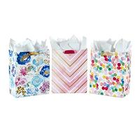Hallmark - Lote de 3 bolsas de regalo con papel de seda, diseño de flores y lunares, para cumpleaños, baby showers, despedidas de soltera, vacaciones