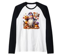 Happy Fall GNOME with Farm Fresh Pumpkins and Autumn Vibes Camiseta Manga Raglan