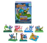 Happy Haul Disney Stitch Goes Wild Scene Setters, Figura Coleccionable Sorpresa en Caja Sorpresa con Base escénica y Accesorios, 8 cm de Alto, edición Limitada, a Partir de 8 años