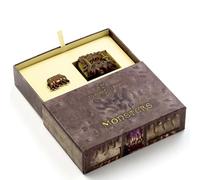 Harry Potter Caja de regalo de Monster Book con llavero y pin, talla única, Zinc, Sin piedras preciosas