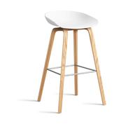 HAY Taburete alto About a Stool 32 con base de roble lacado 2.0 Blanco-acero inoxidable soporte