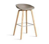 HAY Taburete alto About a Stool 32 con base de roble lacado 2.0 Khaki-soporte de acero inoxidable