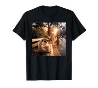 Hedgehog Wearing Sunglasses Drinking Iced Latte Park Scene Camiseta