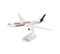 Herpa miniatura del avión Lufthansa Airbus A330-300 Fanhansa, Diversity Wins - D-AIKQ - Snap-Fit, escala 1/200, modelo prefabricado, maqueta de colleción, modelismo, avion con soporte, figura plástico