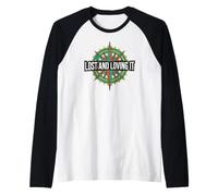 Hiking Compass Topography Lost and Loving It Camiseta Manga Raglan