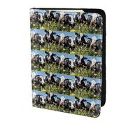 HKHLHLH Funda para pasaporte con estampado de vacas blancas y negras de 5.5 pulgadas con organizador de tarjetas de crédito para viajes, Black, Talla única