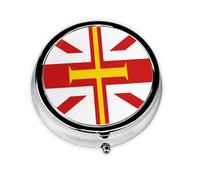 HMBGFW Pastillero de la bandera de las Islas Guernsey, compacto con 3 espacios, pastillero circular portátil de metal, perfecto para viajes, cartera o uso de bolsillo
