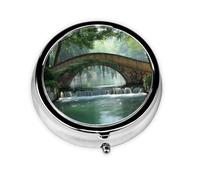 HMBGFW Un pequeño puente en el río Pastillero - Compacto 3 espacios - Pastillero de metal circular portátil - perfecto para billetera de viaje o uso de bolsillo