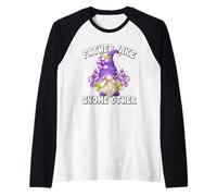 Hombre Gardening Dad Funny Father Quote Purple GNOME with Violets Camiseta Manga Raglan