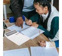 HOMSFOU Calculadora Solar Pilas para Estudiantes Calculadora Básica Portátil de Plástico ABS Blanca Herramienta de Cálculo de Oficina Ligera y Pequeña Adecuado para Matemáticas y Uso