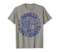 Hooked On Cozy Nights, Divertido Tejido a Ganchillo para Amantes del Ganchillo Camiseta