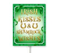 Horienteeon Letrero del día de San Patricio con estaca, besos irlandeses y trébol deseos, suerte primavera, vecindario, calle, precaución, seguridad, metal, decoración, placa de aluminio para uso en